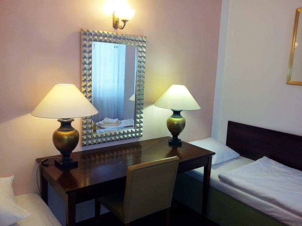 Hotel & Hostel Florian Prague Bilik gambar