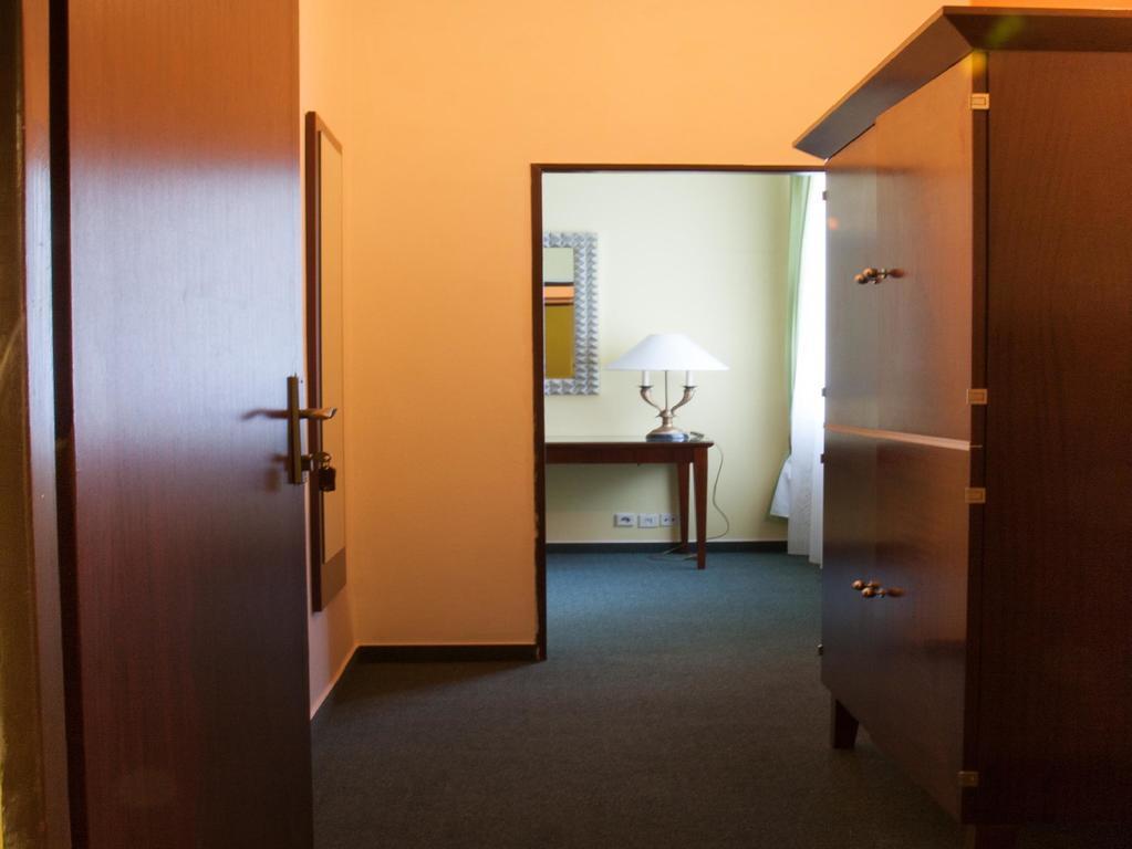 Hotel & Hostel Florian Prague Luaran gambar